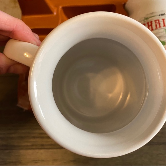 NEW SET 2 CERAMIC CHRISTMAS MUGS - Picture 2 of 10